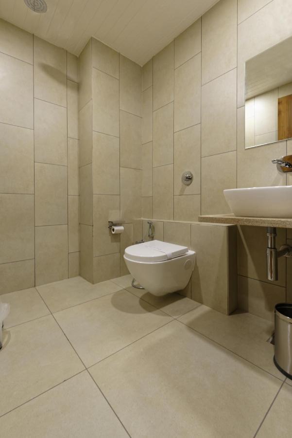 Hotel Flourish International Αχμπανταμπάντ Εξωτερικό φωτογραφία